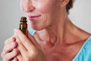 Vamos saber sobre Aromaterapia e Óleos Essenciais