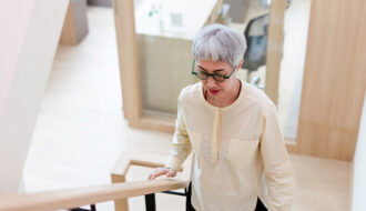 Trocar o elevador pelas escadas é ótimo para a longevidade