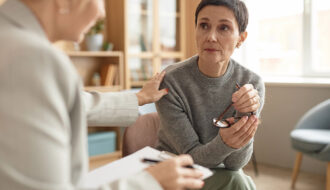 Mulheres, amor e dinheiro, assunto para terapia