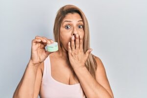 Usar cosméticos vencidos faz mal - tire suas duvidas