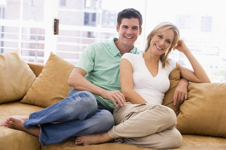 Mulheres mais velhas e homens mais jovens o tabu permanece